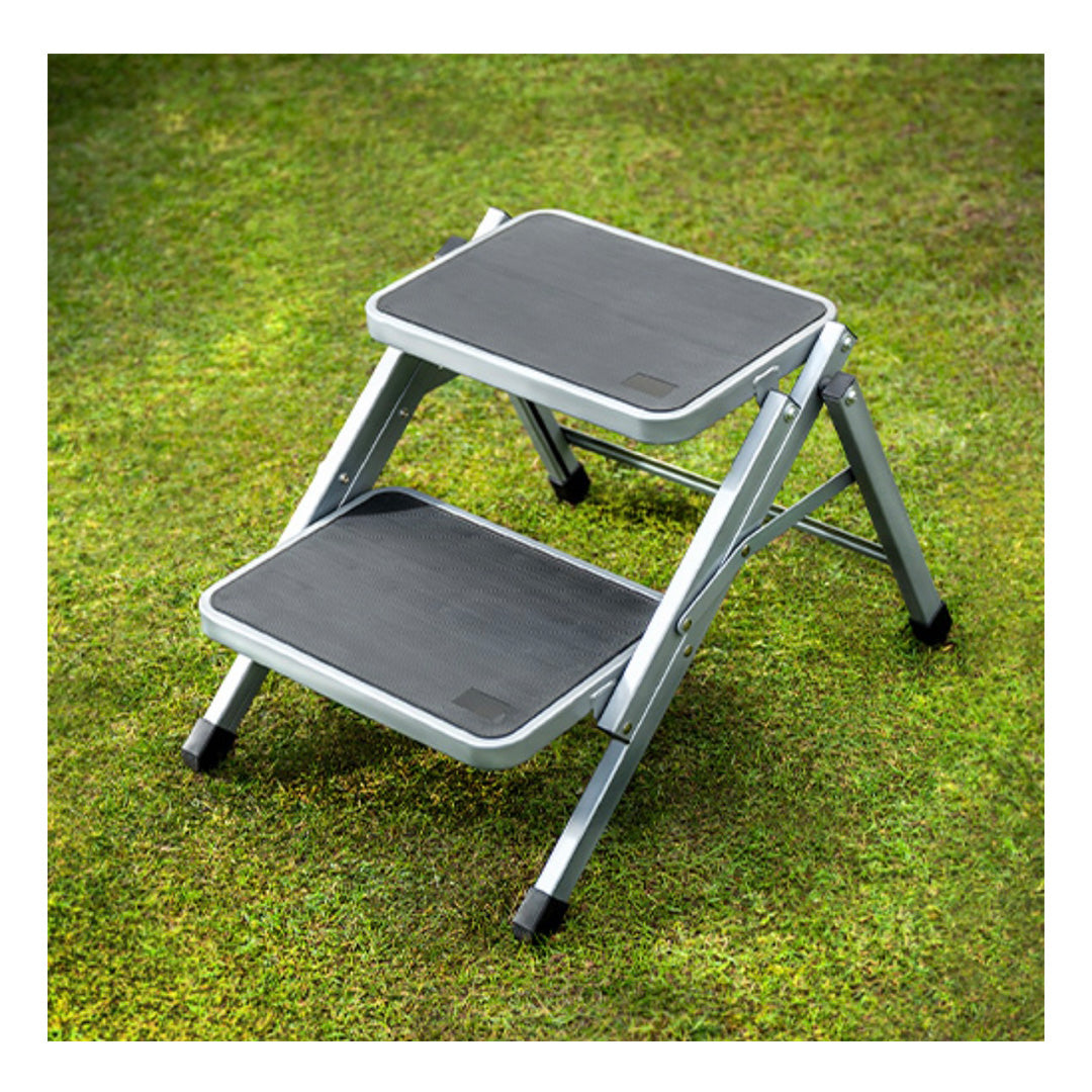 Steel foldable safety step for caravan entry, supports up to 150kg