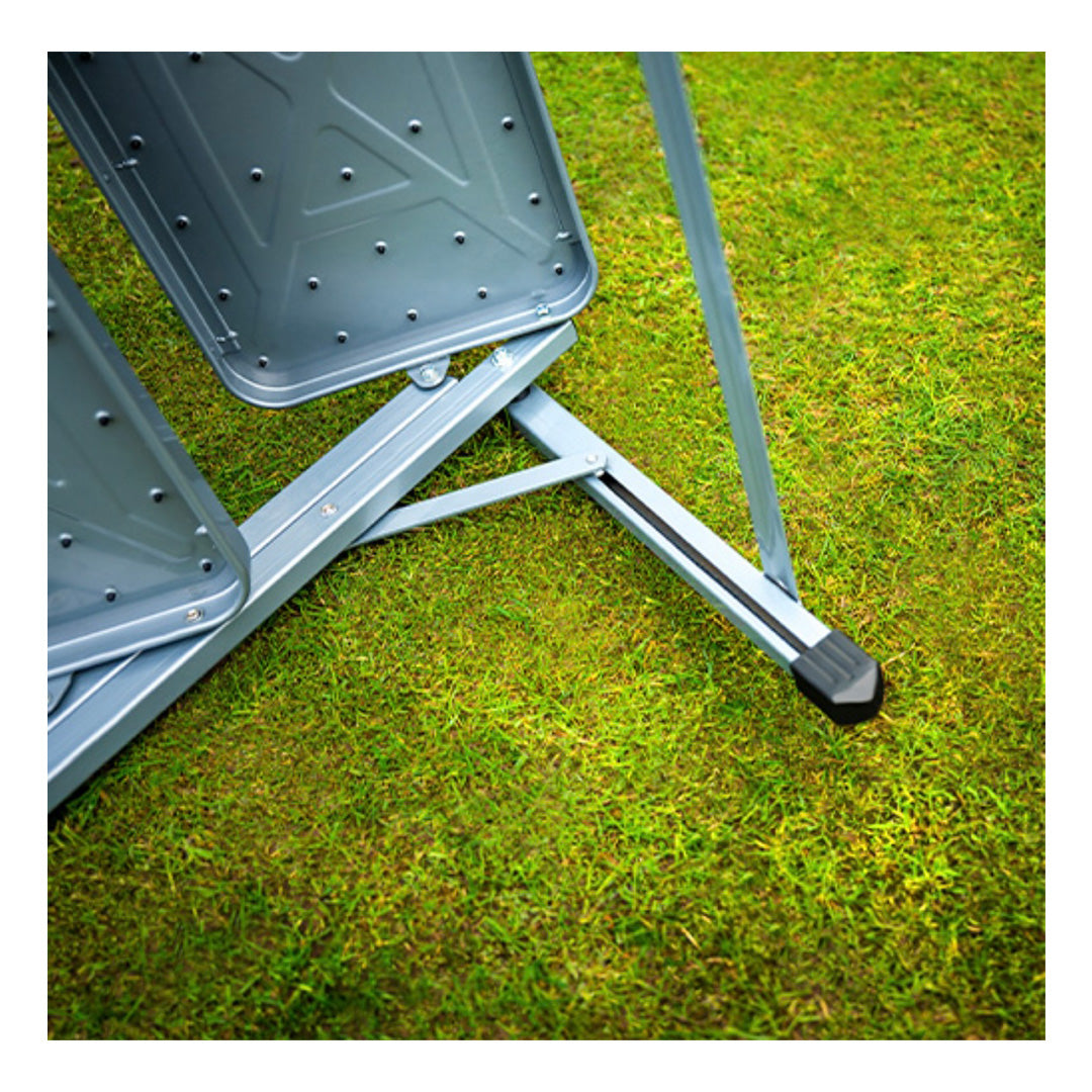 Compact metal step with 200mm and 400mm heights for mobile home access