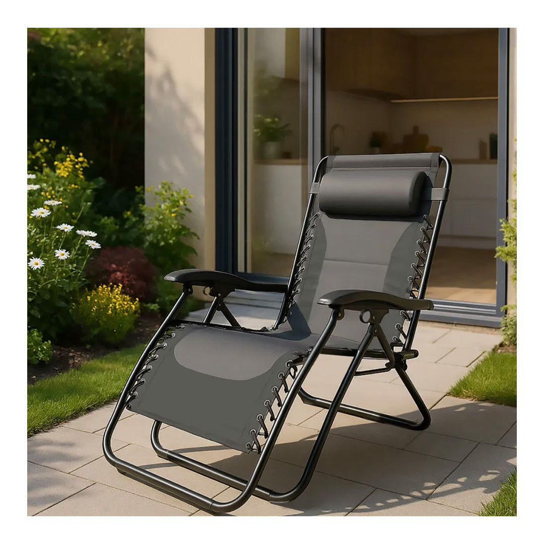 Streetwize zero gravity folding lounger chair ideal for garden, beach, and camping trips