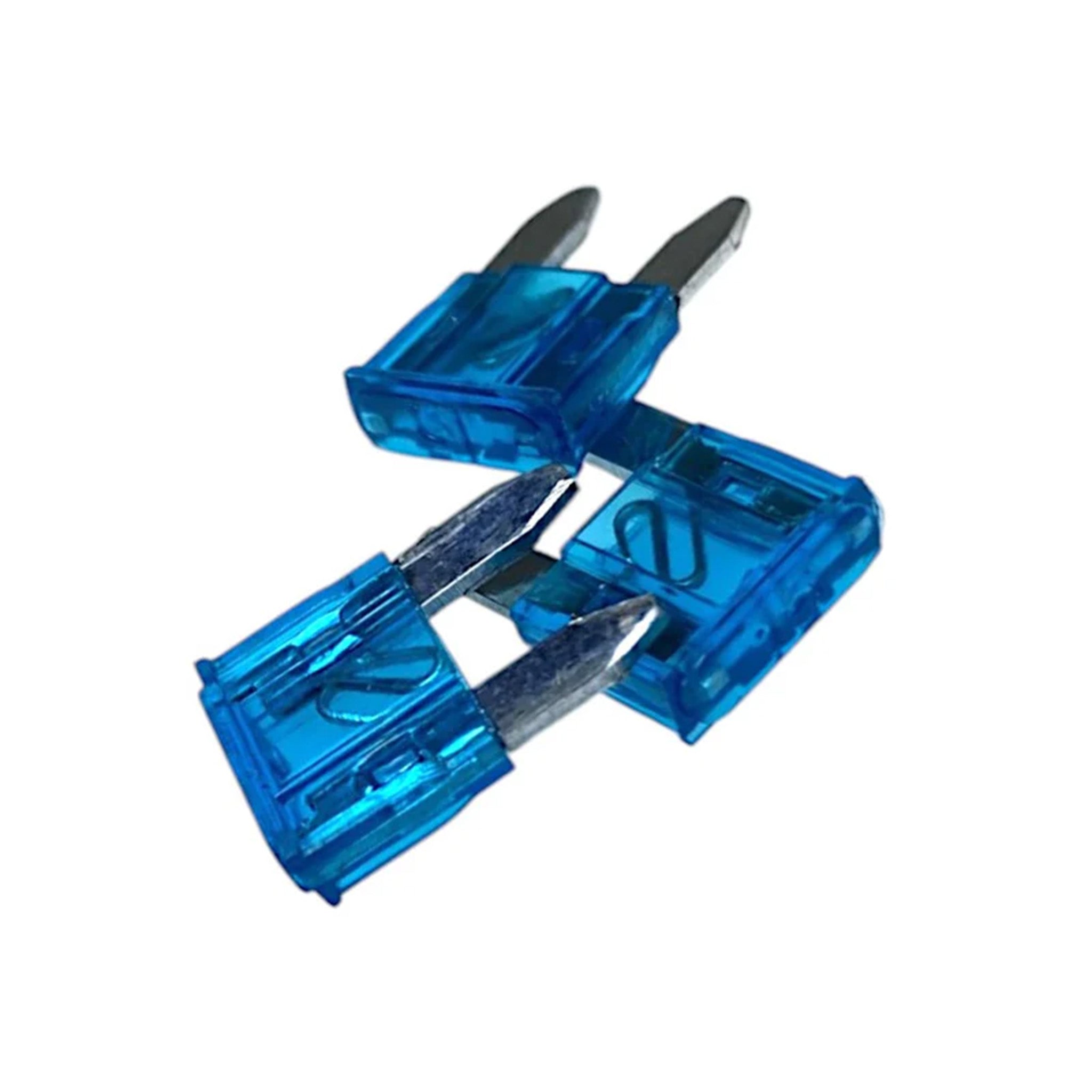 W4 15 amp mini blade fuses pack of three for caravan and motorhome fuse boxes