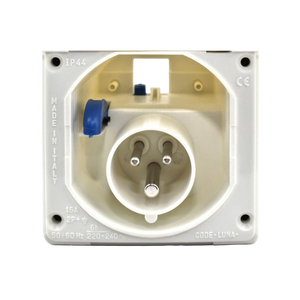 W4 20013 Flush Mains Inlet - White | 5019328200134 | ThomasTouring.co.uk 