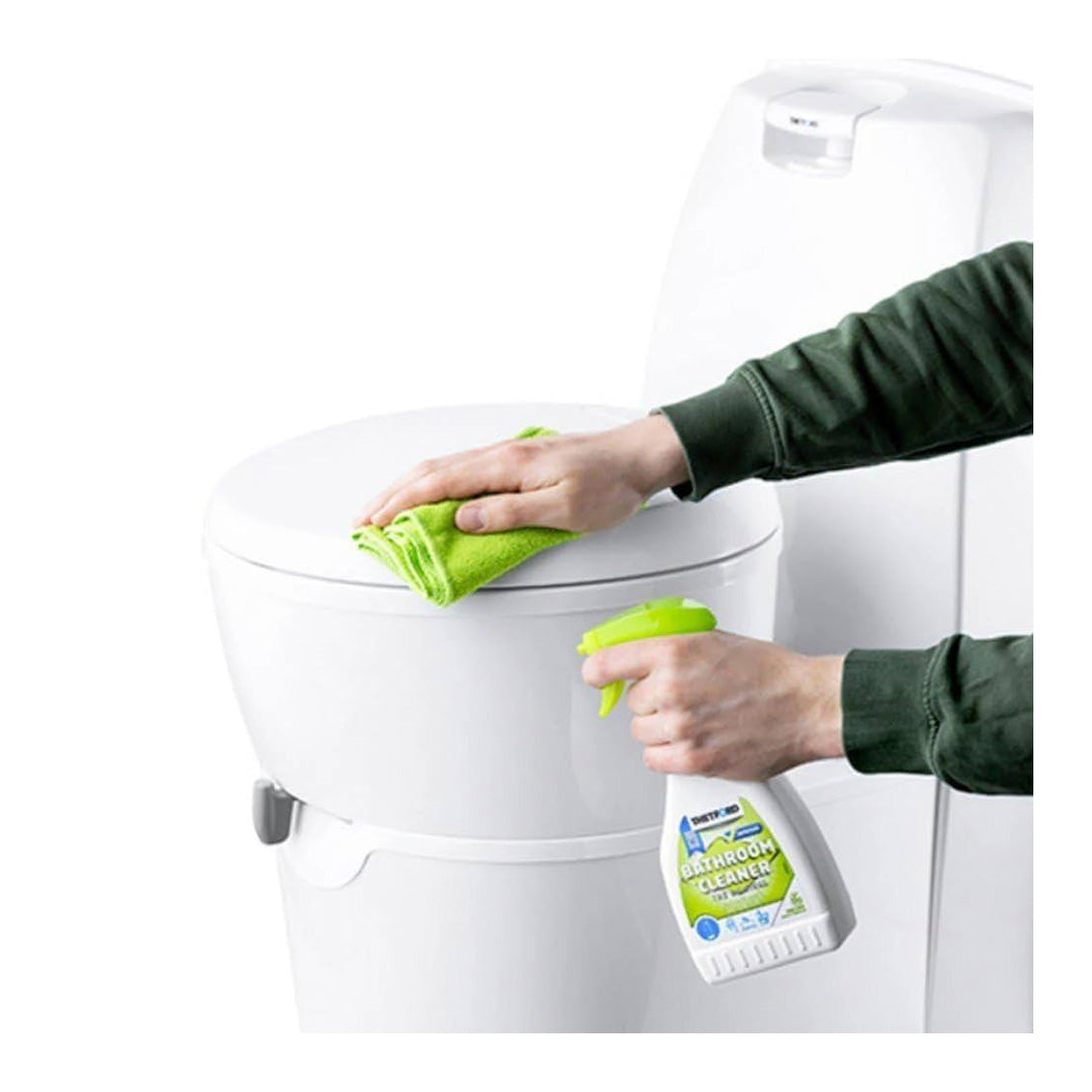500ml Thetford Bathroom Cleaner spray for safe plastic cleaning in caravans and motorhomes